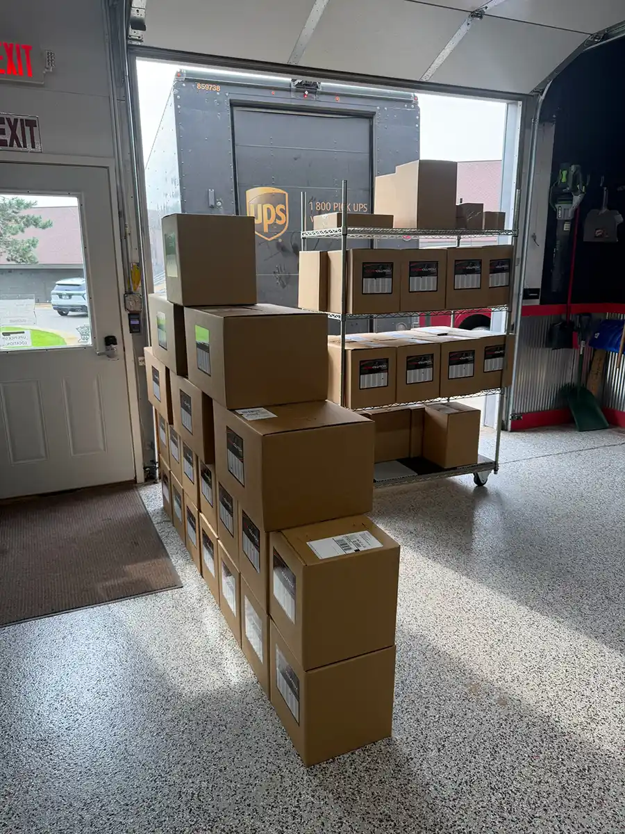 Shipping Every Day from DURACLUTCH.